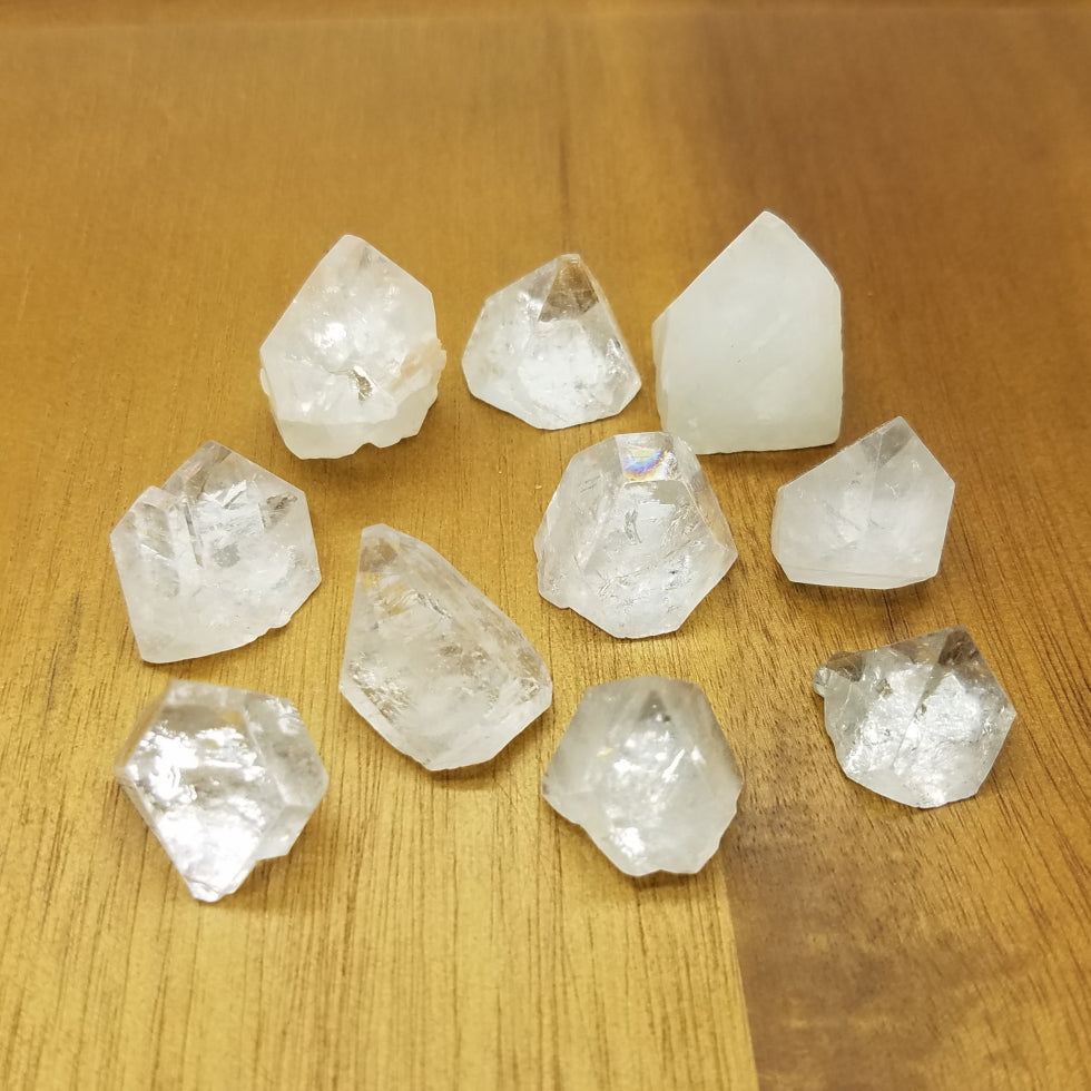 Apophyllite Pyramids 8oz Wholesale - The Meteorite Traders