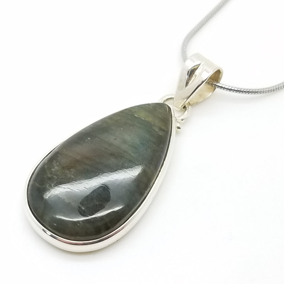 Labradorite Pendant - The Meteorite Traders