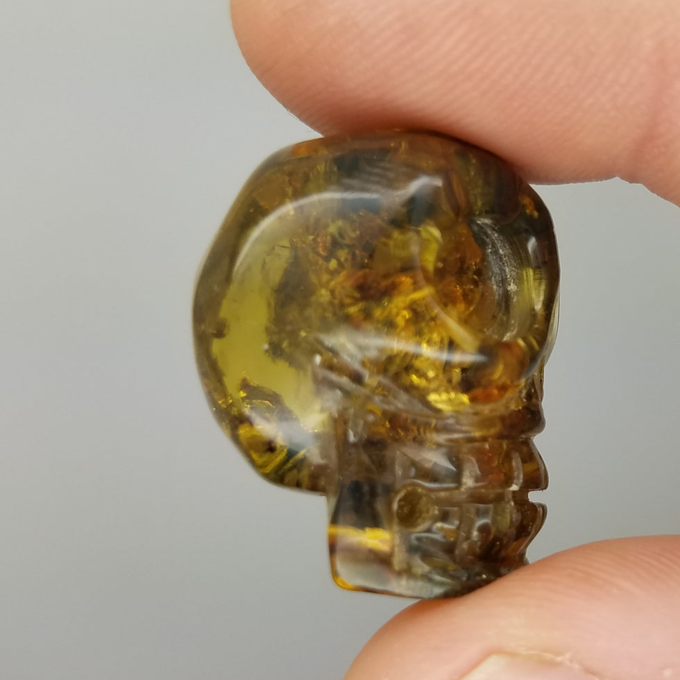 Skull Amber Carving - The Meteorite Traders