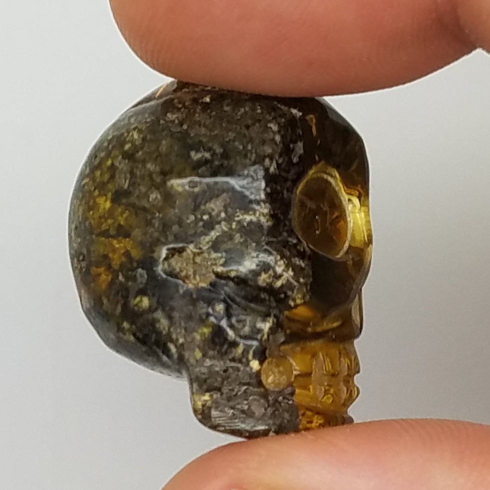 Skull Amber Carving - The Meteorite Traders