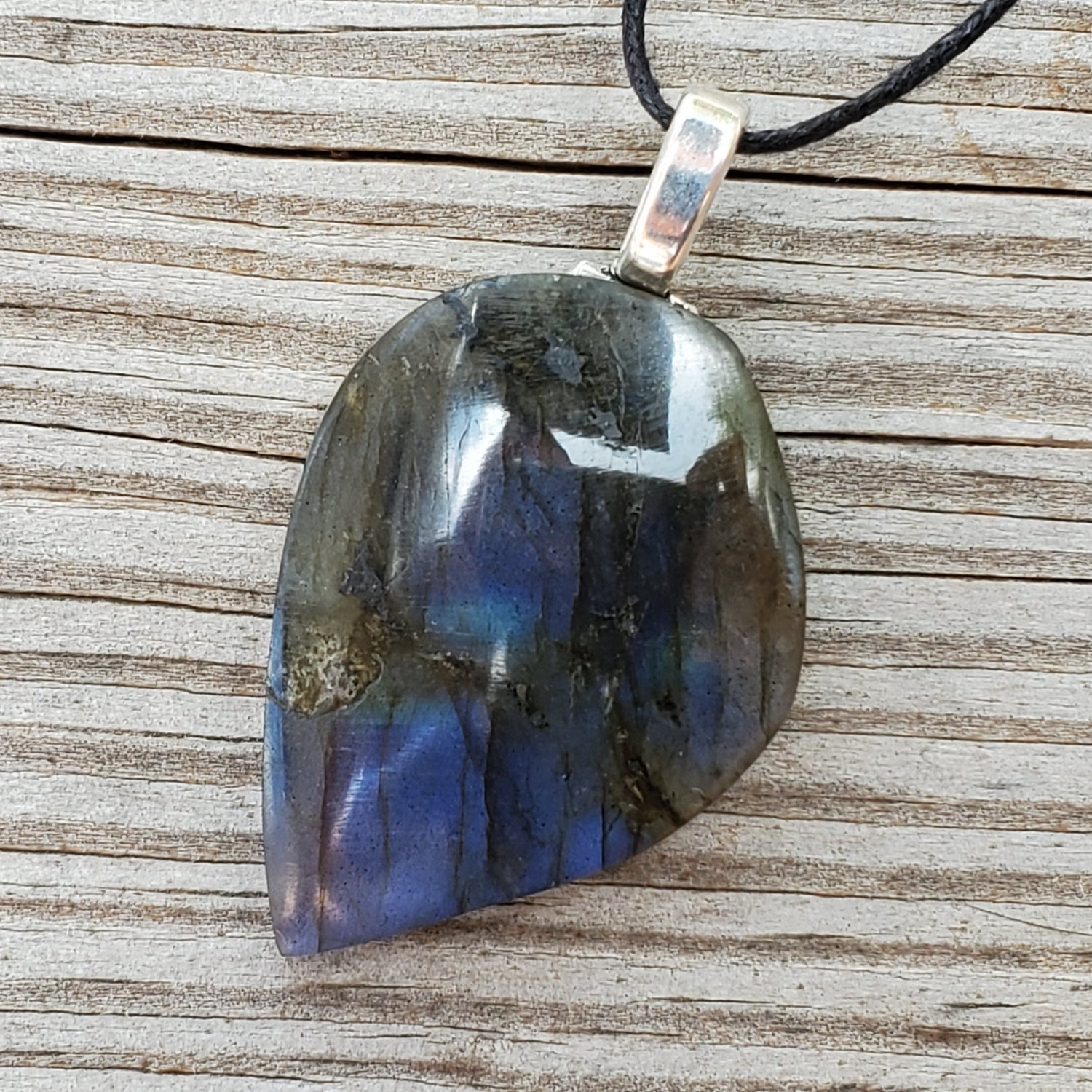 Labradorite Gemstone Pendant