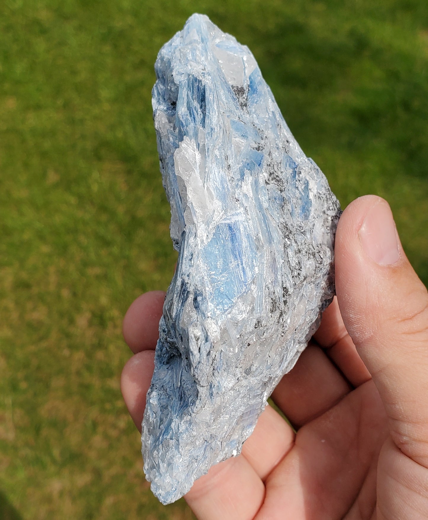 Aqua Blue Kyanite Clusters | 4 LB Box - The Meteorite Traders