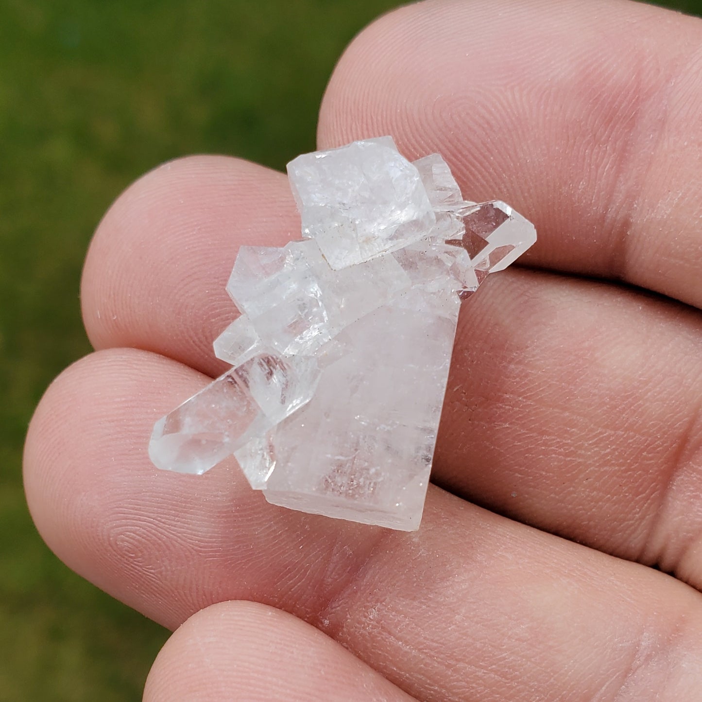 Apophyllite Small Cluster APO4-3