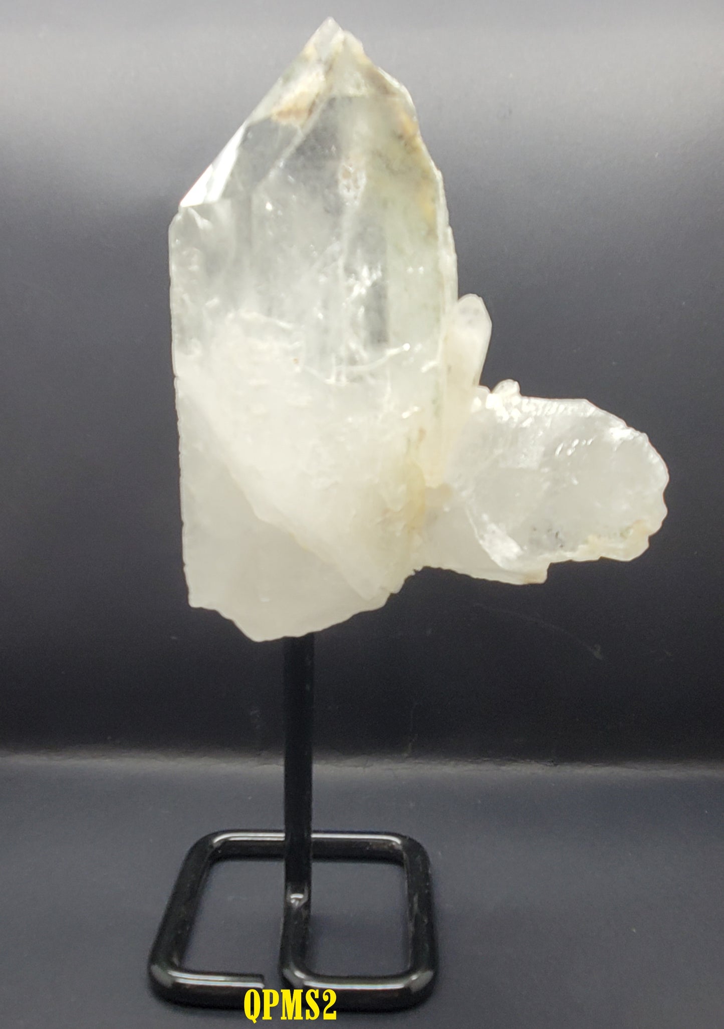 Quartz Point Medium on Stand