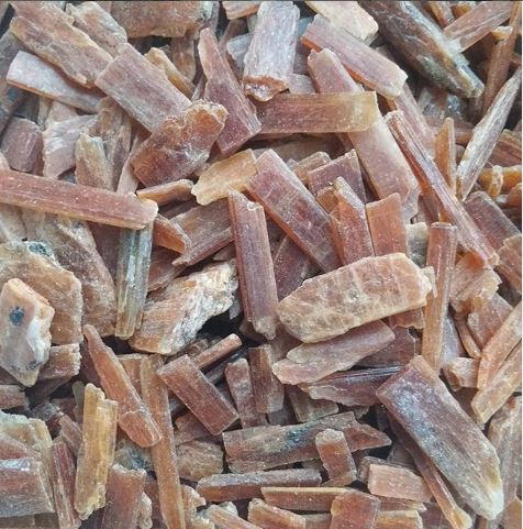 Orange Kyanite | Stick and Blade | 20gr Sample - The Meteorite Traders