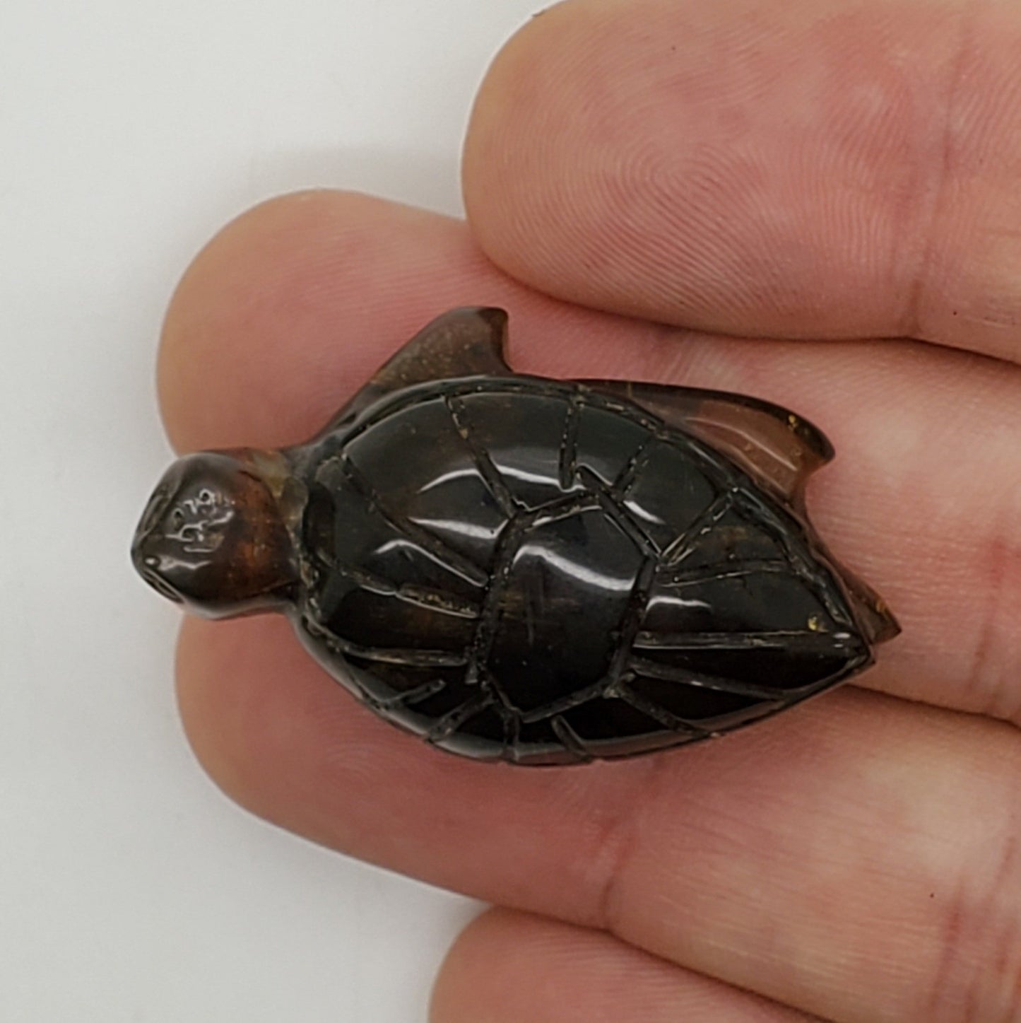TURTLE Talisman | AMBER Carving | UV Reactive
