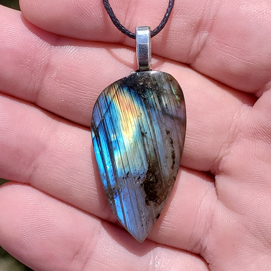 Labradorite Gemstone Pendant