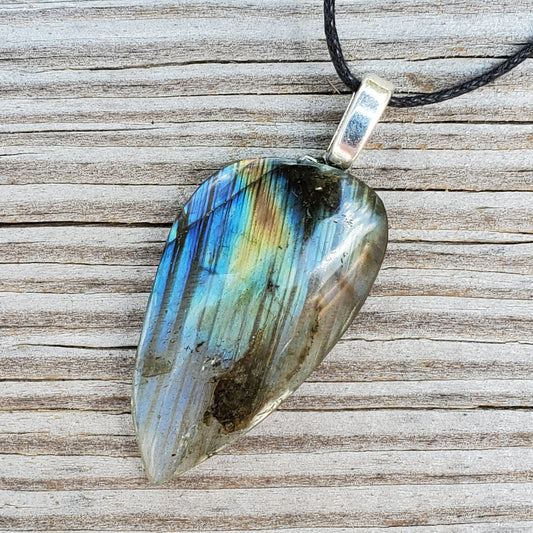 Labradorite Gemstone Pendant