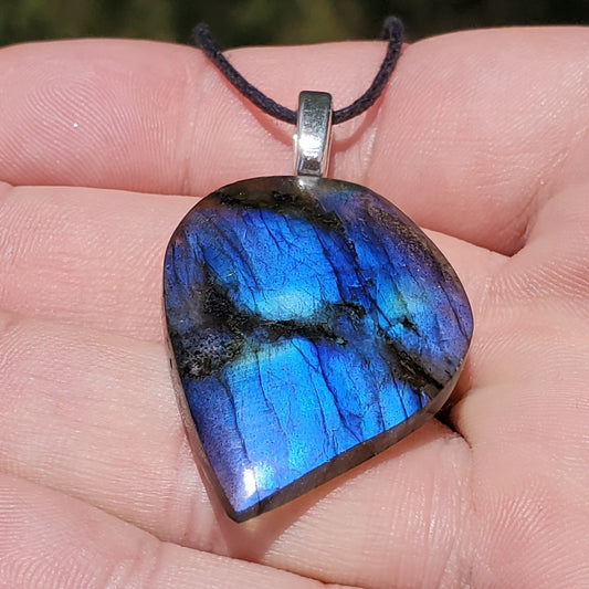 Labradorite Gemstone Pendant