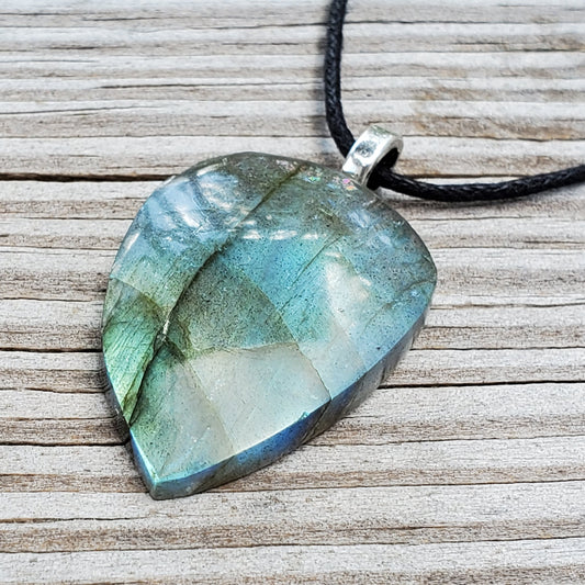 Labradorite Gemstone Pendant