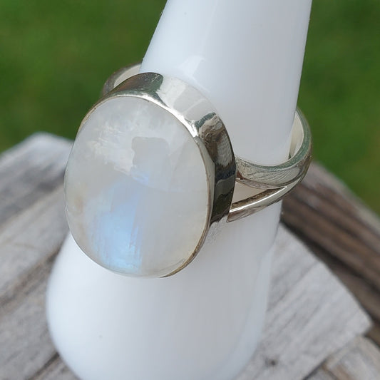 Rainbow Moonstone Sterling Ring | Size 6.5