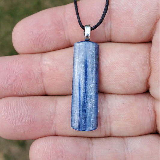 Blue Kyanite Pendant LPR1