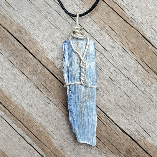 Blue Kyanite Wire Wrap Pendant3