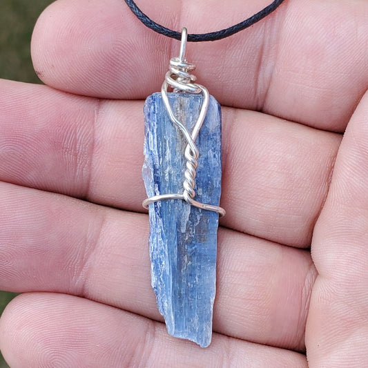 Blue Kyanite Wire Wrap Pendant3