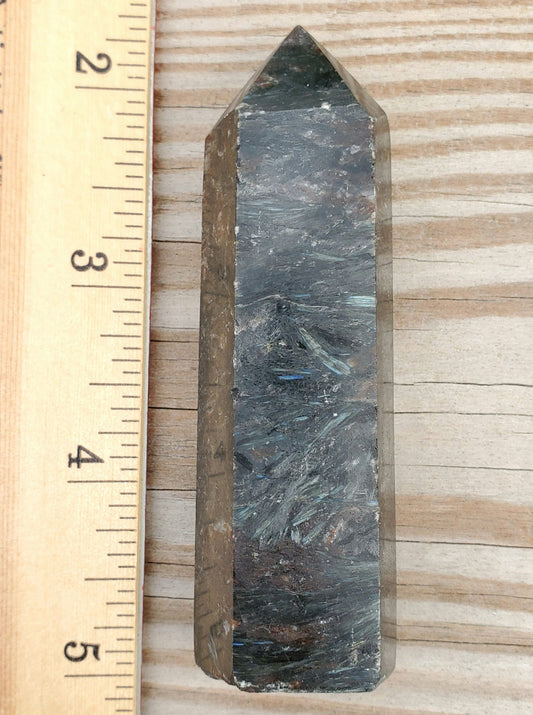 arfvedsonite polished point 22-2