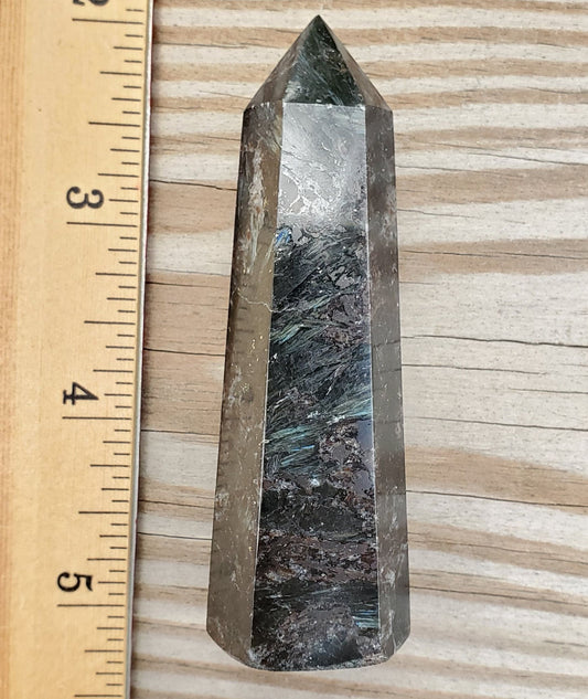 arfvedsonite polished point 23-2