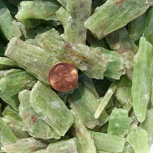 GREEN KYANITE | 1/4LB BLADE shape | Small-Medium