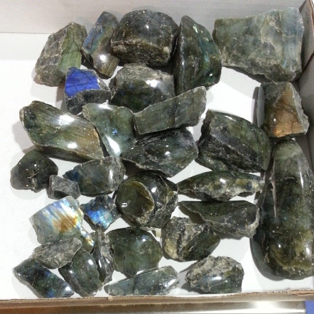 Labradorite Windows | C-Grade | Little to No Flash | 3 Pound Box - The Meteorite Traders